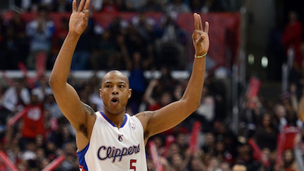 Милуоки прати двама във Финикс за Бътлър