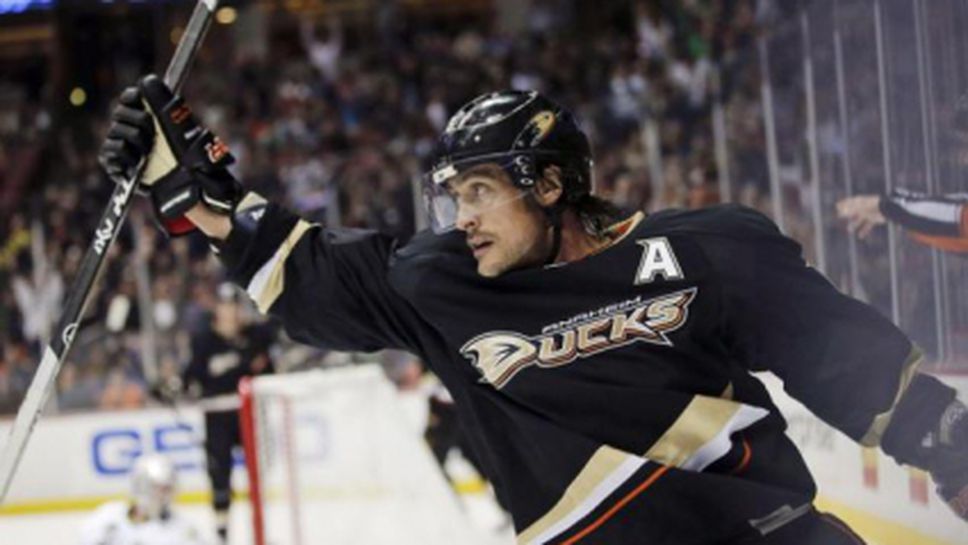 Оттеглянето се отлага, Теему Селане избра хокея пред голфа (видео)