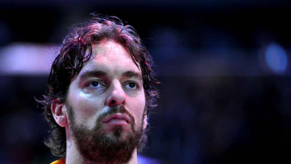 Пау Гасол се раздели с брадата си заради бас