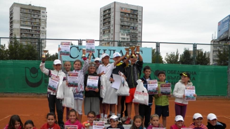 Варна и София с титлите от "Мастърса" на "зелен" корт на "Дема"