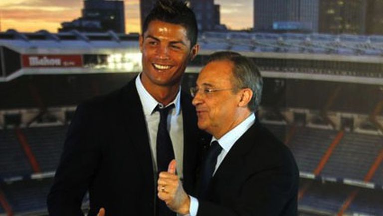 Официално: Реал Мадрид "бетонира" Кристиано на "Бернабеу" (фотогалерия)