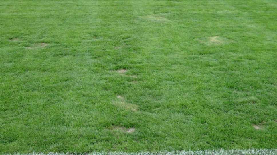 Наказаха играч за удар в лицето на съдия