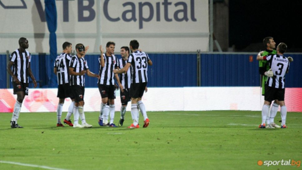 Групата на Локо Пд за мача с Пирин