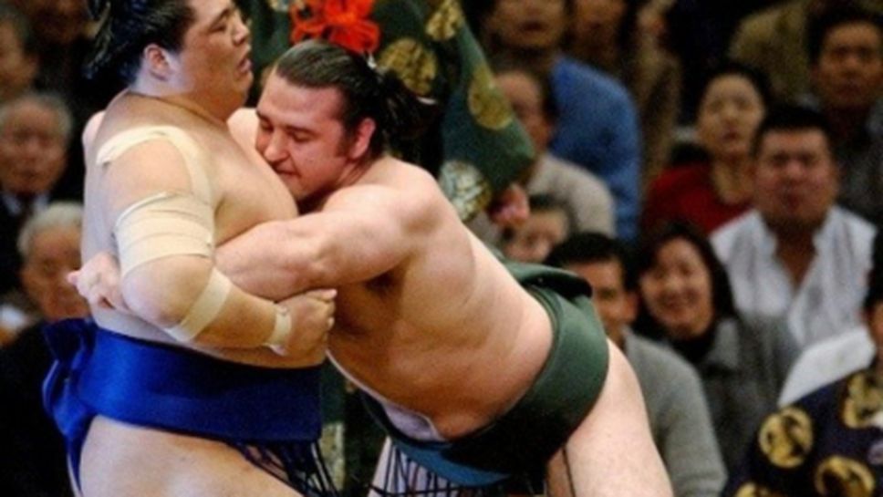 Аоияма с втора поредна победа