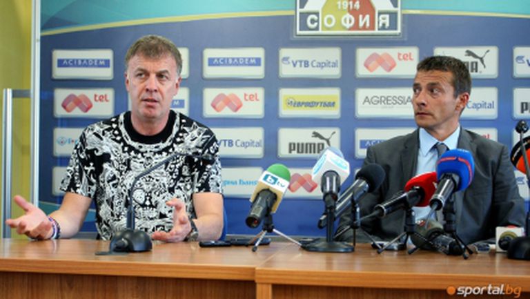 Сираков има рецепта за помиряване между Стоичков и Михайлов