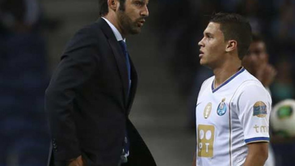 Рефер подари победа на Порто