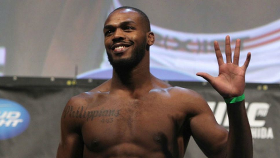 Джон Джоунс ще се бие с Тейшейра