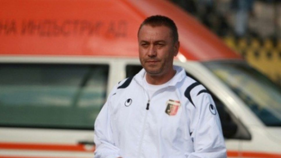 Трима бургазлии с шанс да поемат Нефтохимик