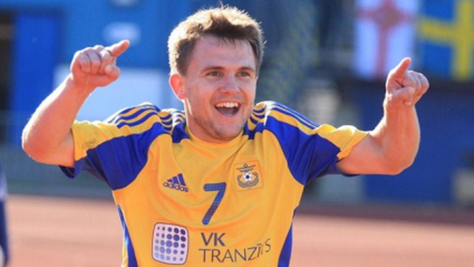 Два страхотни гола със задна ножица (видео)