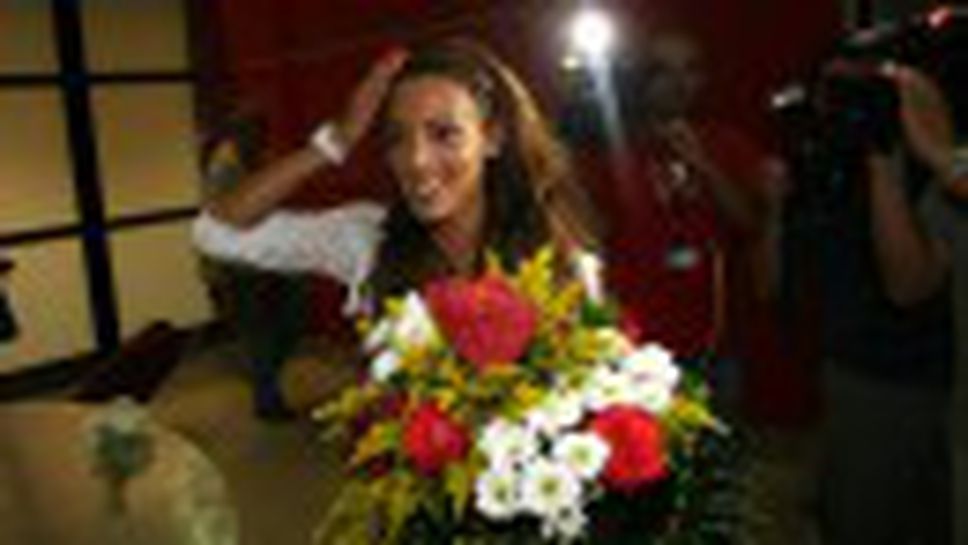 Лалова и Стамболова се прибраха от световното