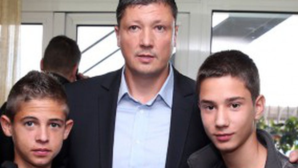 Пенев повдигна завесата и разкри рецептата за отличното представяне на България (видео)