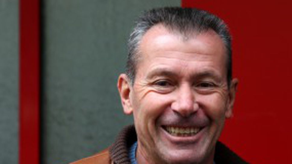 Майкъла поиска само петима чужденци в ЦСКА - обеща радикални промени (видео)