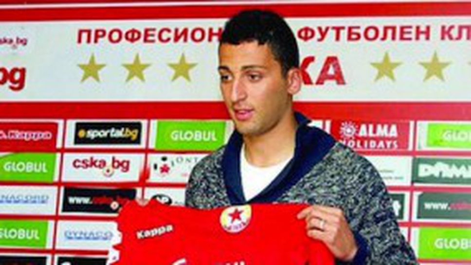 Играл 30 минути за ЦСКА си търси заплатите от февруари насам
