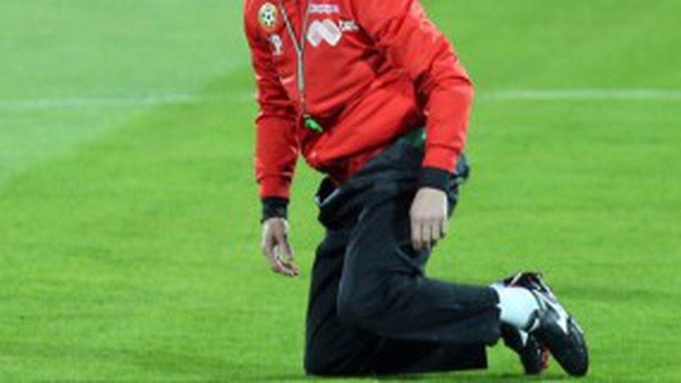 Пенев слага на пейката двама от основните си титуляри