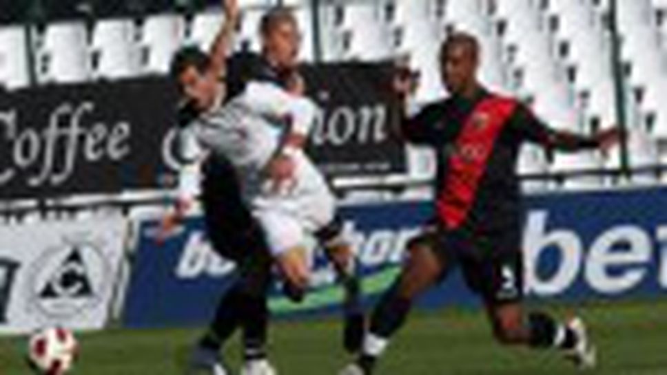 Славия с пета поредна победа след 3:0 над Локомотив (Пловдив)