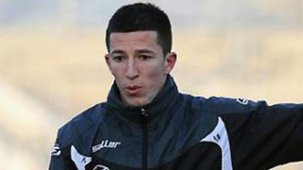 Трима терапевти вдигат национал