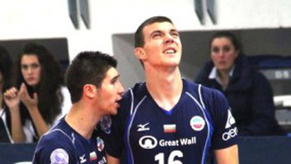 Костадин Гаджанов блокировач №1 в ШЛ, Борислав Апостолов №4