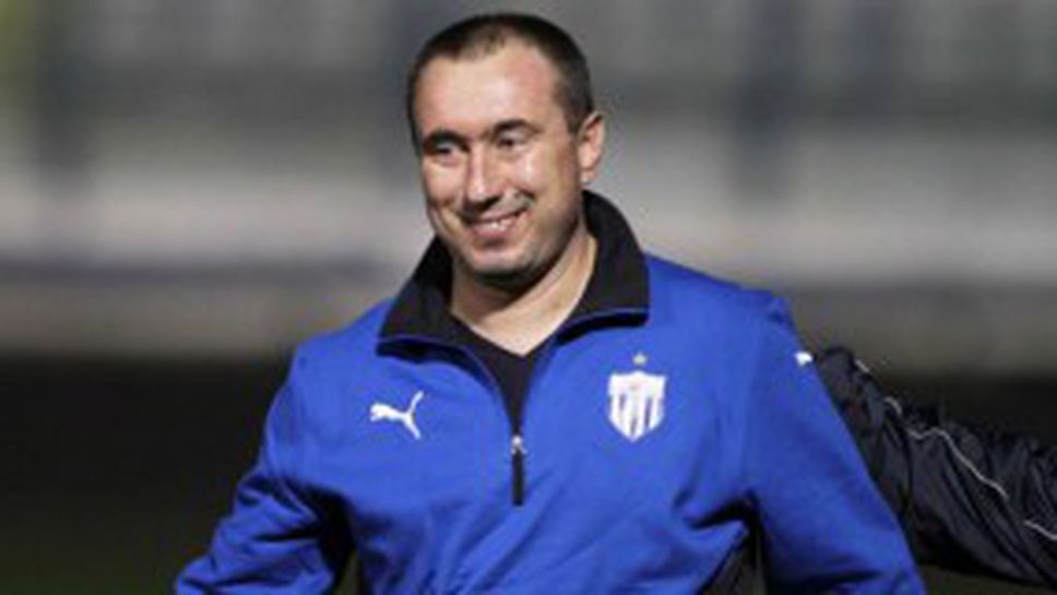 Мъри поема Ботев (Пловдив) на полусезона