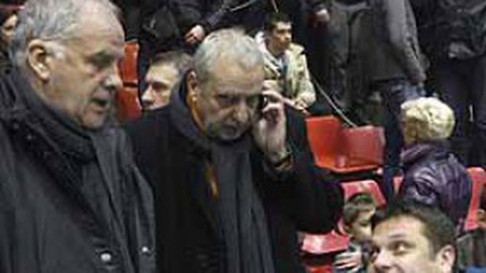 Данчо Лазаров: В залата имаше полицаи, те отказаха да се намесят