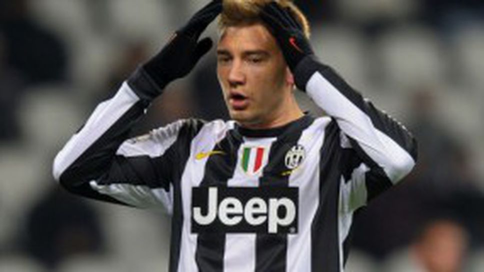 Бендтнер се оперира, няма да играе срещу България