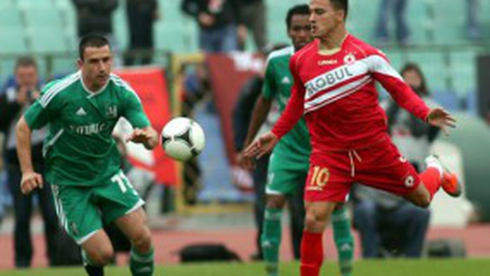 Човек от телевизия изнудвал футболните клубове за ТВ правата