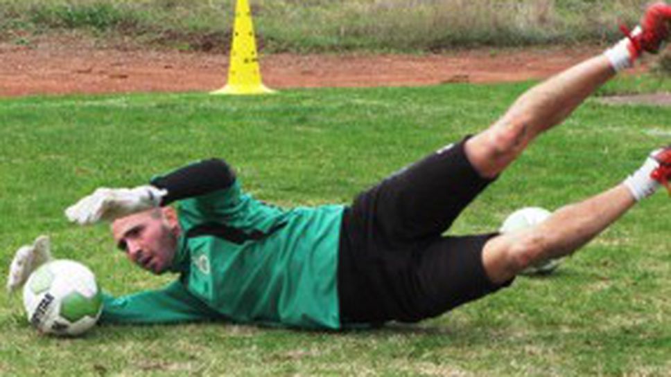 Цветан Димитров 40 дни с шина на коляното