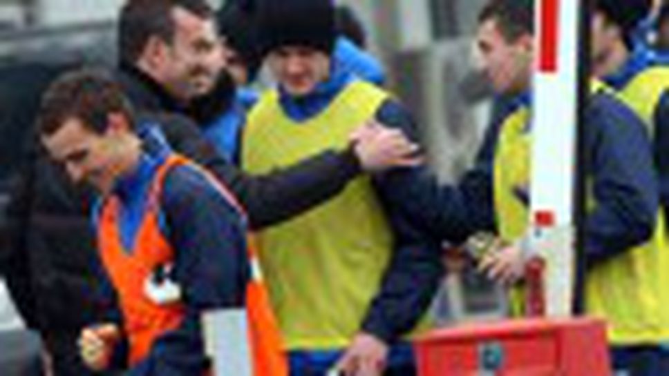 Левски тренират, Георги Петков се сбогува с отбора