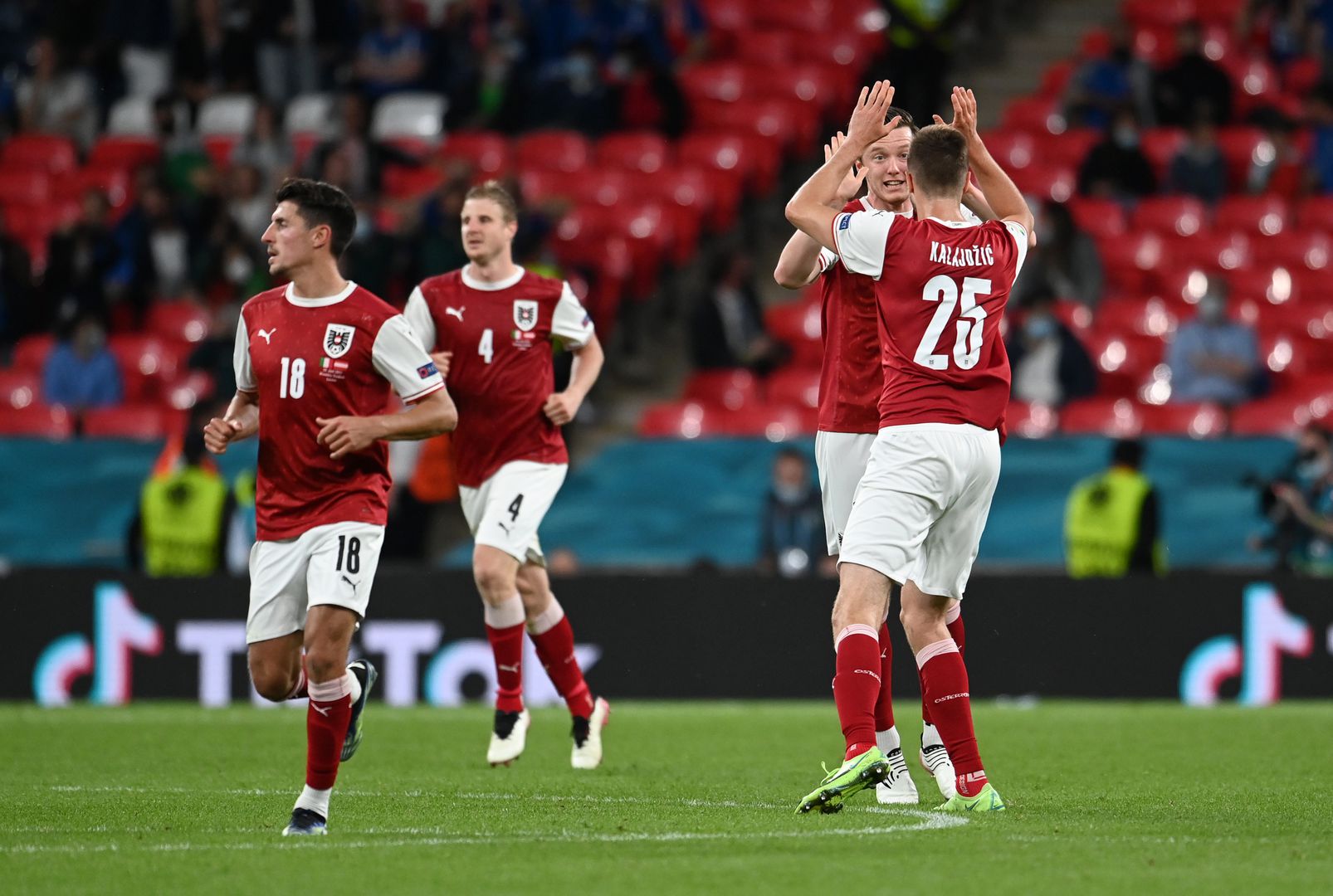 Италия - Австрия 2:1