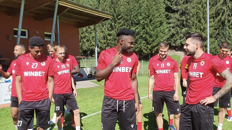  Жорди Кайседо към този момент тренира с ЦСКА - София, 