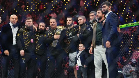  Ислам Махачев изясни за какво се е отказал от купата в UFC 