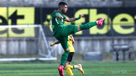  Янтра взе някогашен юношески национал 