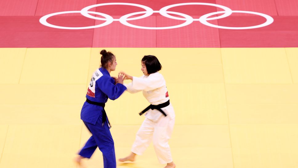 Нора Джакова донесе втора титла за Косово от Олимпийските игри в Токио! Ивелина Илиева остана 9-а