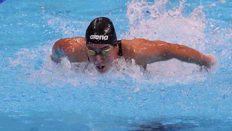  Диана Петкова не съумя да влезе във финала на 100 метра съчетано на Европейското по плуване 