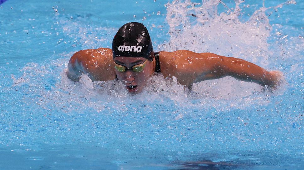 Диана Петкова не успя да влезе във финала на 100 метра съчетано на Европейското по плуване