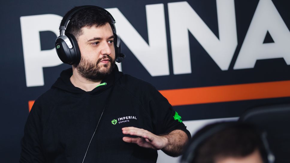 Imperial остава без треньор