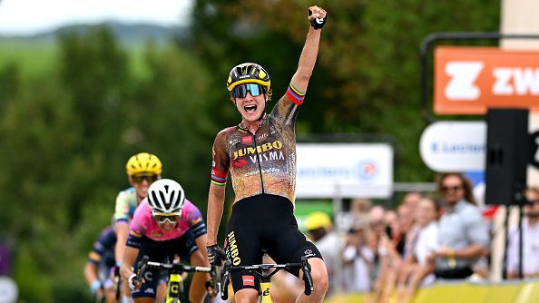 Мариане Вос спечели втория етап на "Тур дьо Франс" при жените