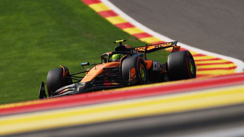  Норис измъкна полпозишъна за Гран При на Белгия от Пиастри 