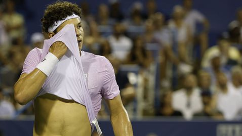 Шелтън вече е номер 7 в света