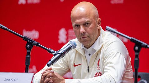 Слот разкри причините за отсъствието на Диас и Нунес срещу Милан