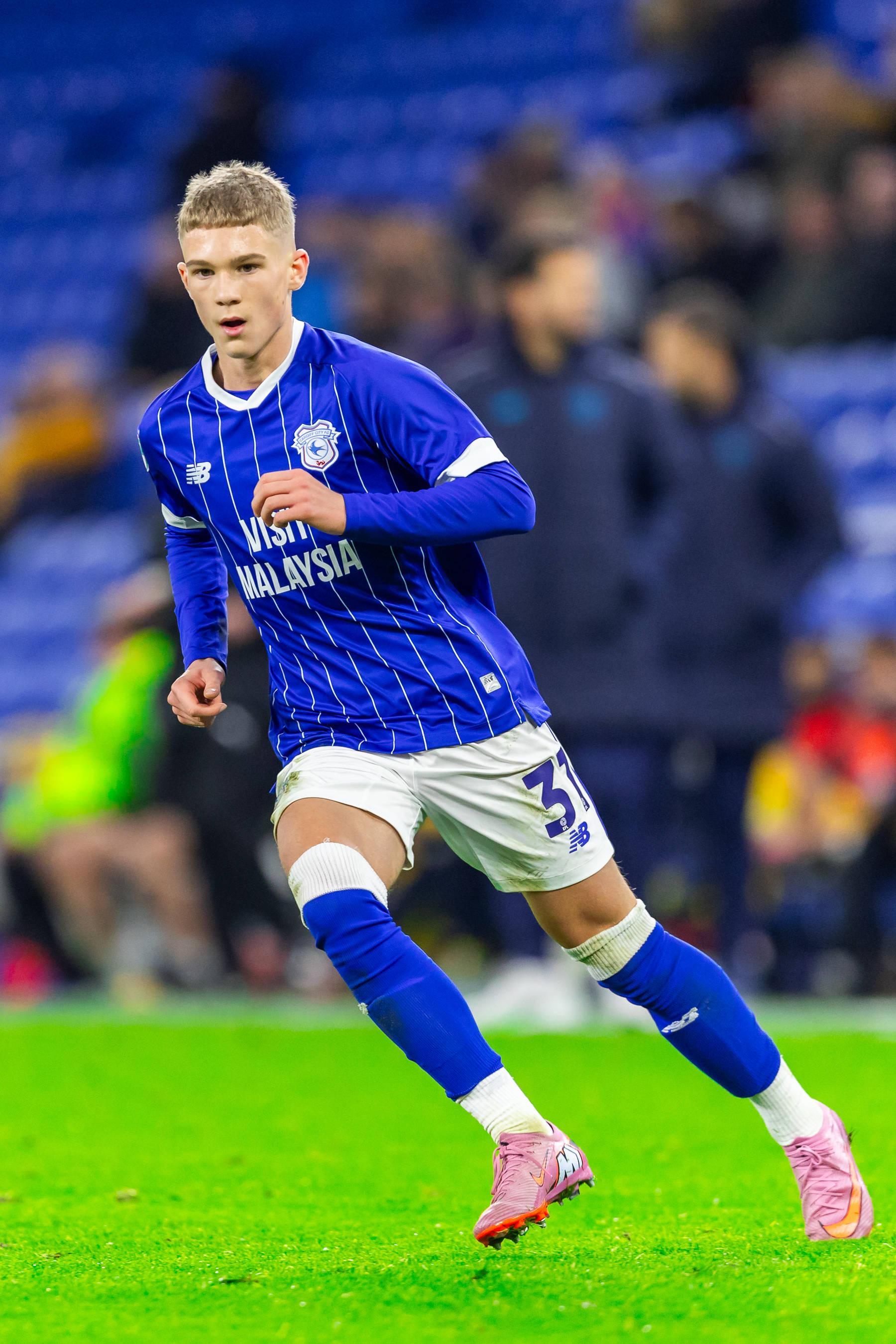 Arsenal to Sign 16-Year-Old Cardiff City Talent Axel Donczew
