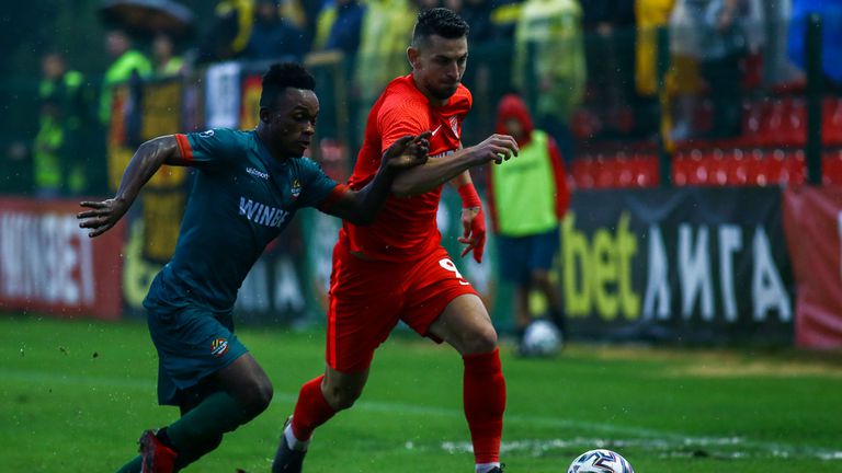  Ботев (Враца) напира за Милчо Ангелов 