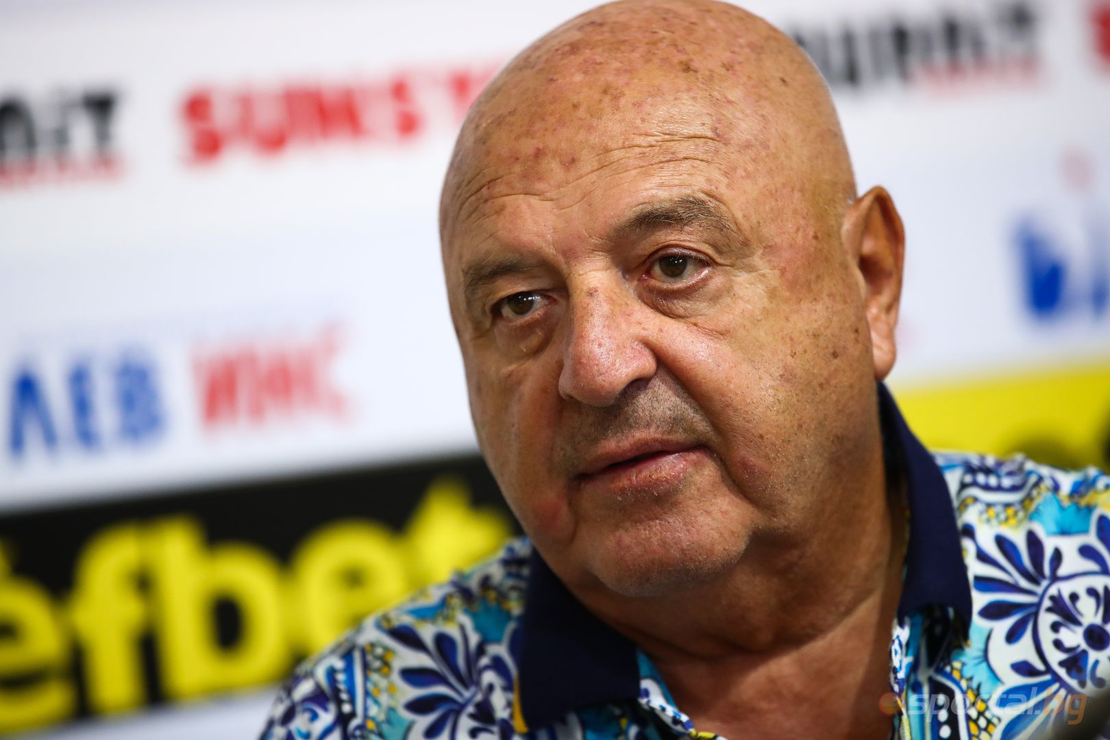  Венци Стефанов приказва по настоящи въпроси в българския футбол 