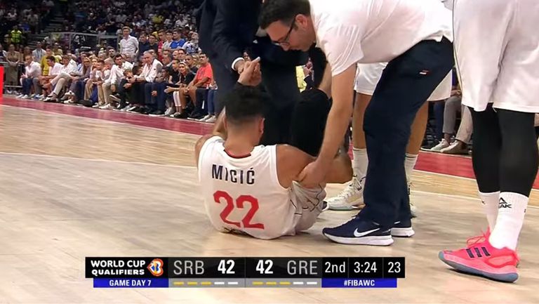 Сръбският национален отбор по баскетбол понесе тежък удар през вчерашния