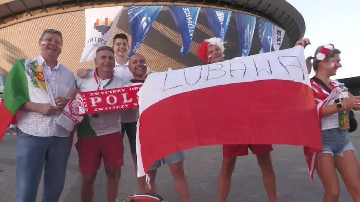 Българските фенове в Катовице пред Sportal.bg: Искаме да видим мъжка и сърцата игра!