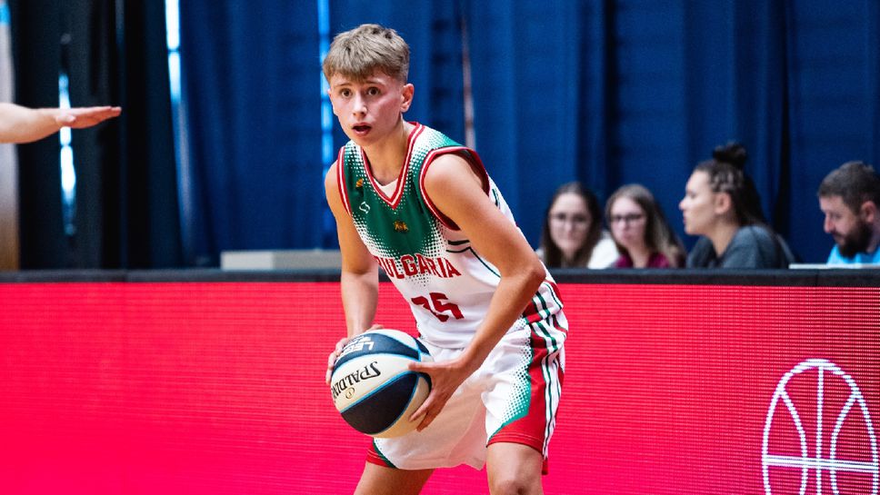 България допусна трета загуба на Словения Бол