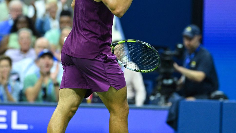 Карлос Алкарас се появи неузнаваем на загрявката преди мача си