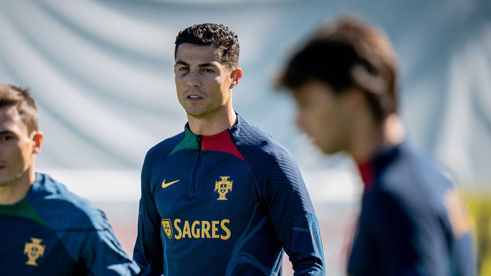 (АРХИВ) Роналдо тренира с общата група на Португалия, ще е на линия за сблъсъка с Испания