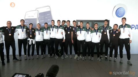 Волейболистите на България (U20) се прибраха след спечеления бронзов медал на Евроволей 2022