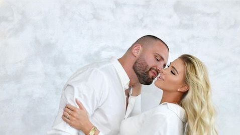 Плазибат идва в Бургас с изкусителната си половинка