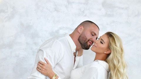 Плазибат идва в Бургас с изкусителната си половинка